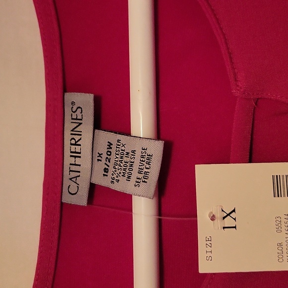 Catherine's sleeveless blouse - Picture 5 of 6